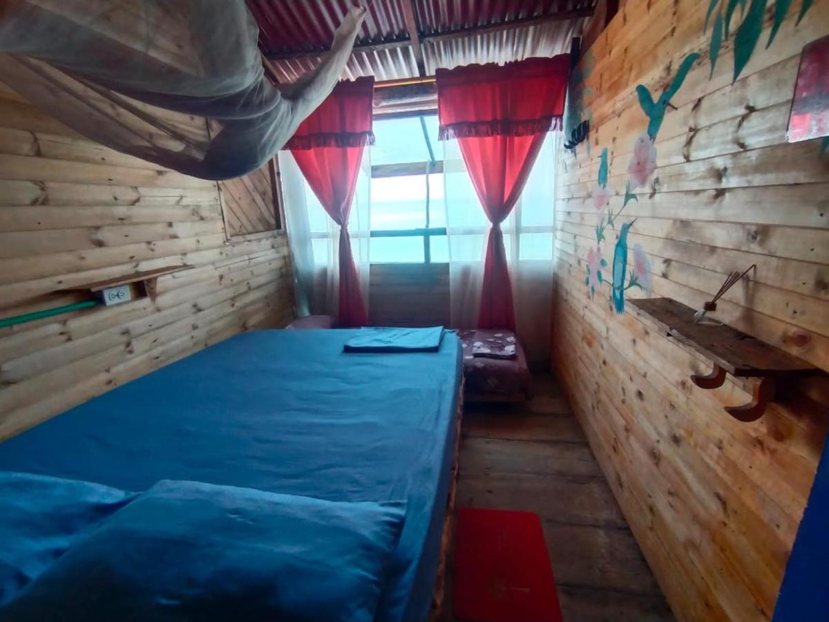 A Orilla Del Mar En Baru Hostel Cartagena Kültér fotó