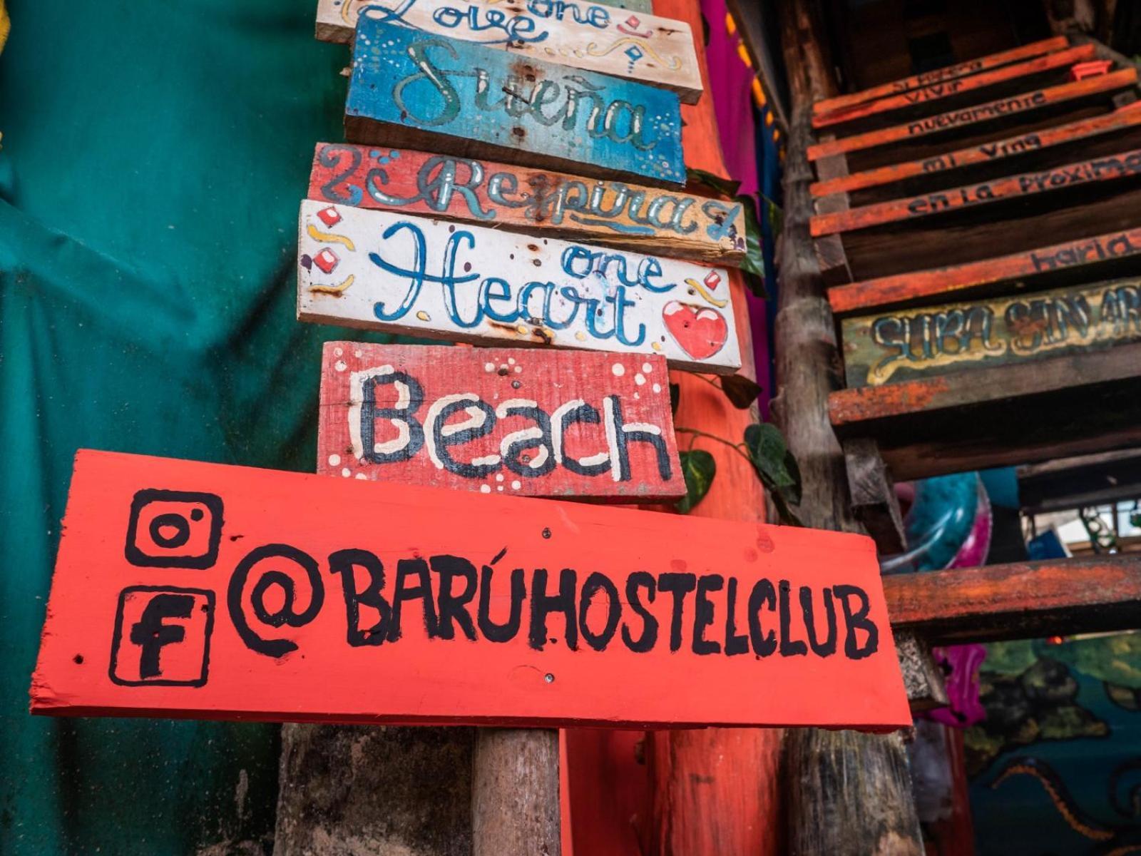 A Orilla Del Mar En Baru Hostel Cartagena Kültér fotó
