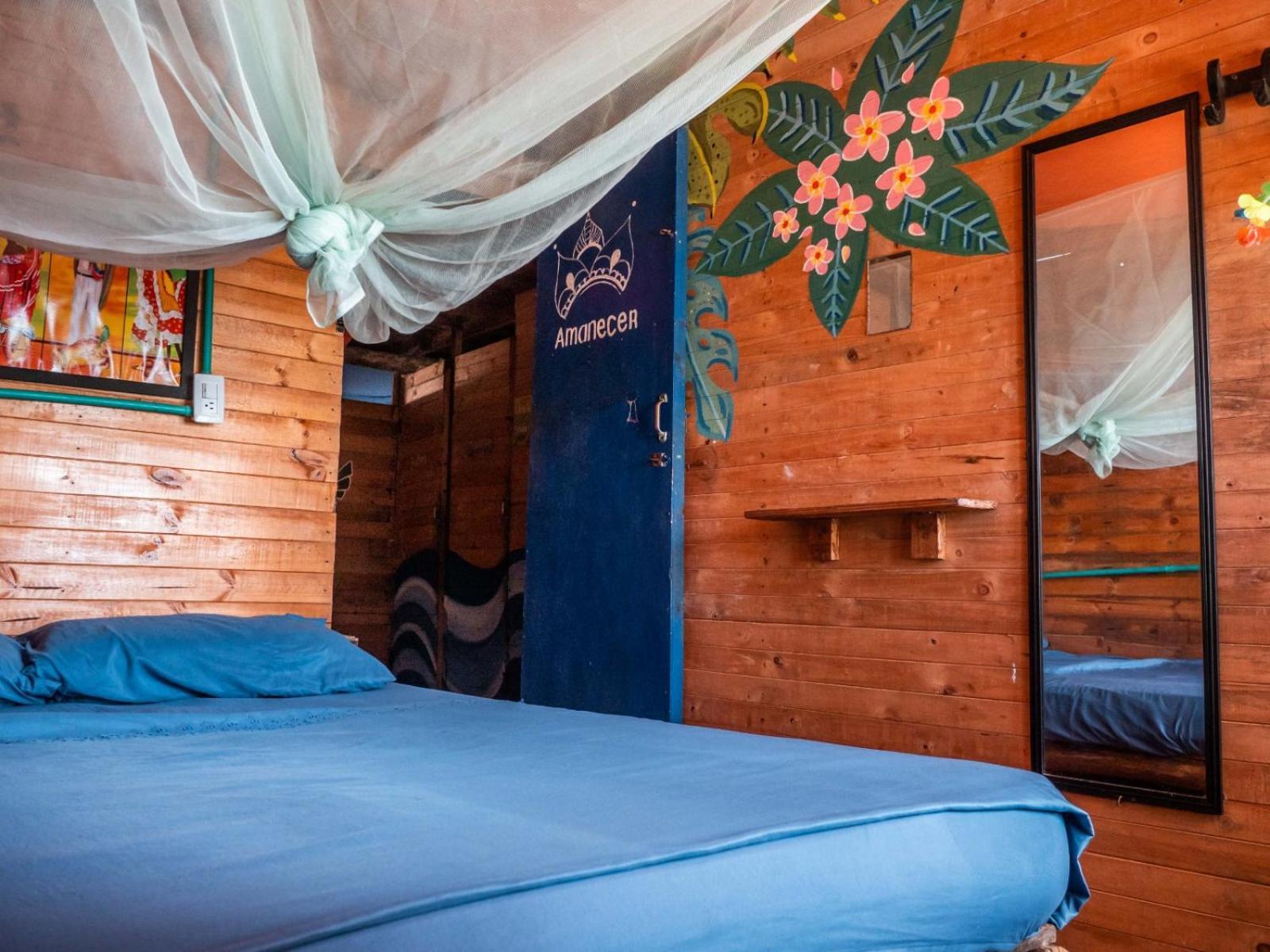 A Orilla Del Mar En Baru Hostel Cartagena Kültér fotó