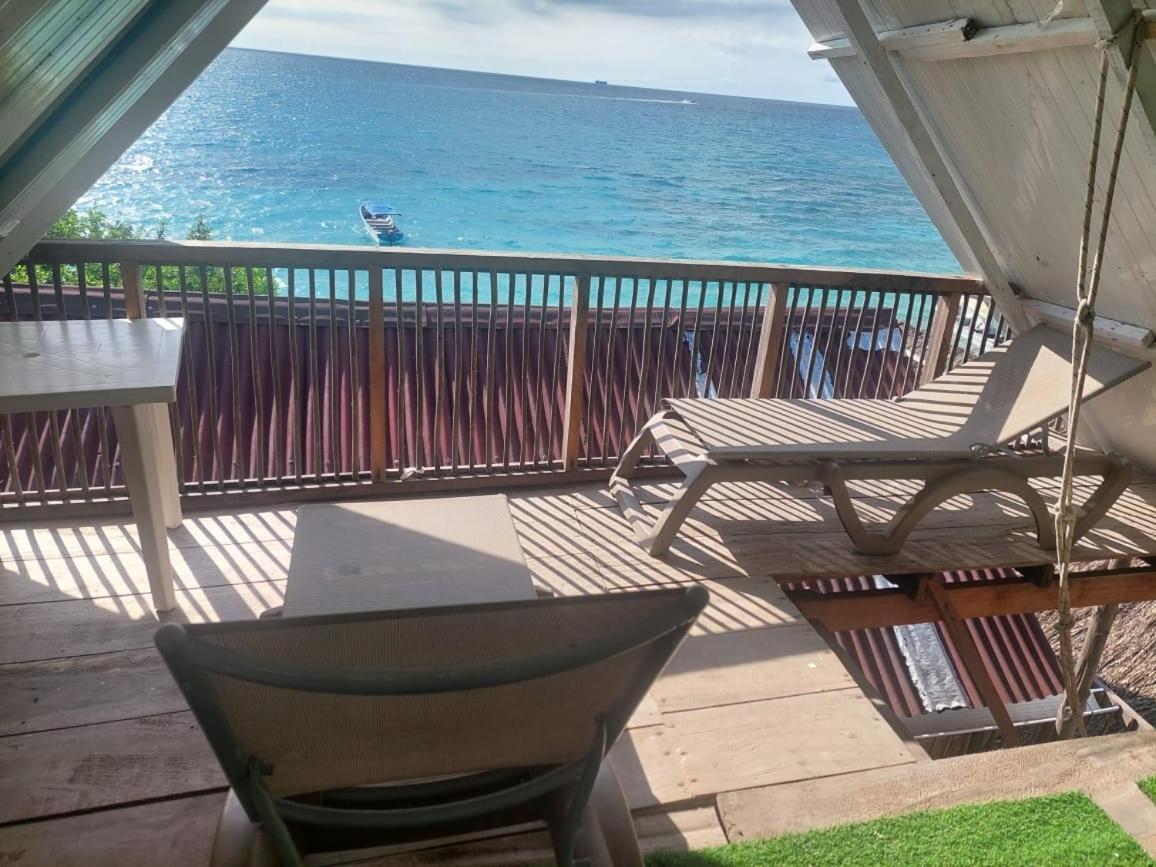 A Orilla Del Mar En Baru Hostel Cartagena Kültér fotó
